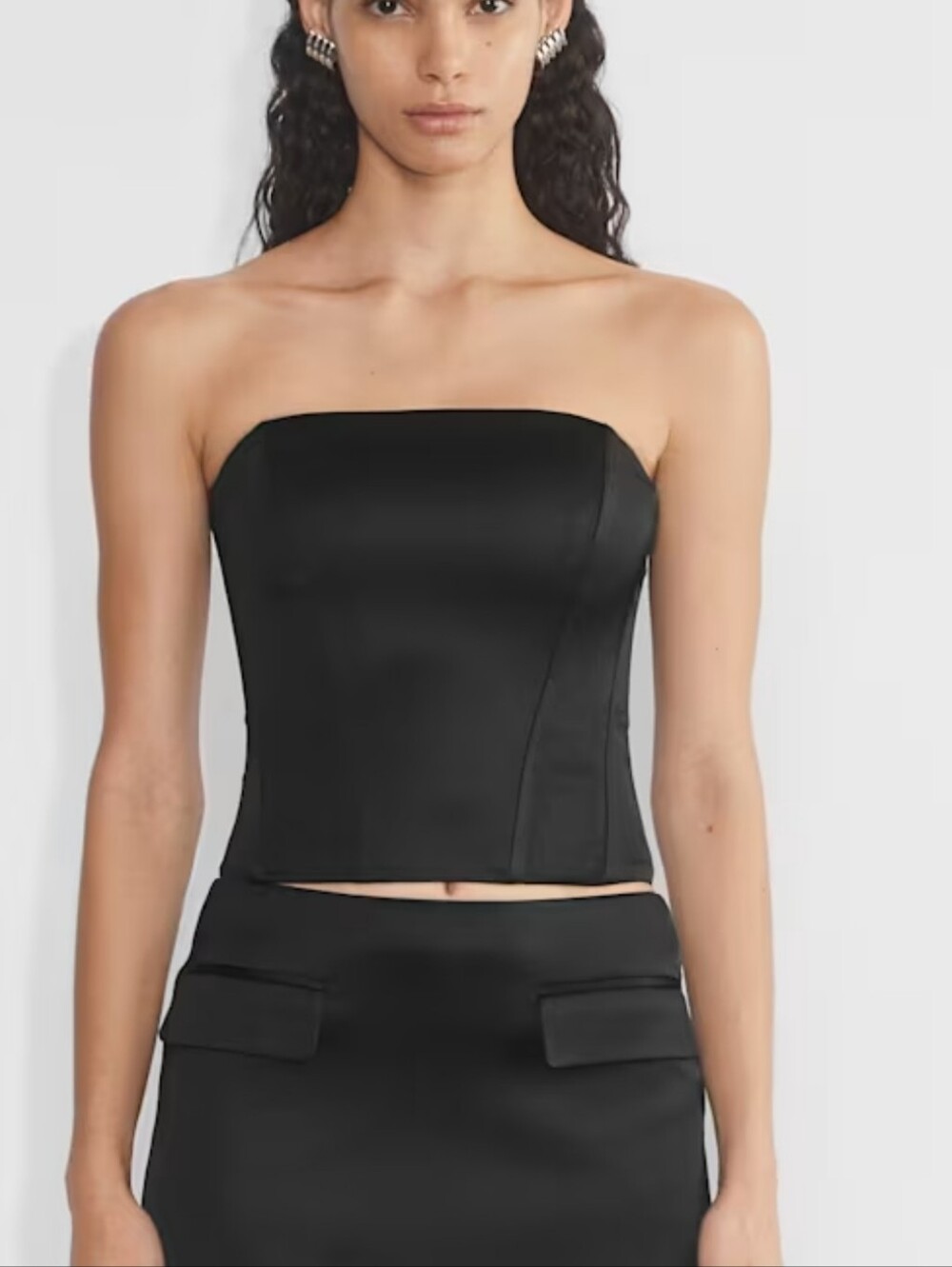 Aritzia Black Castle Satin Bustier! Size S
